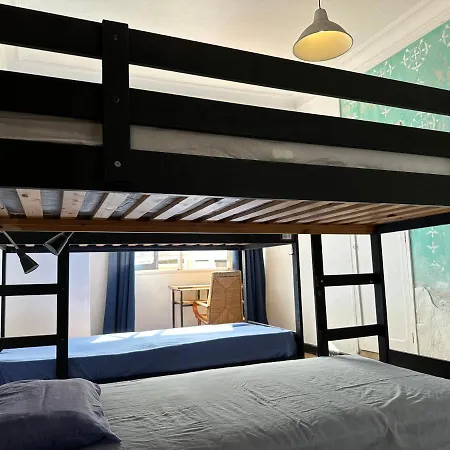 Atlas Hostal *